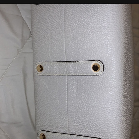 Authentic White Medium Michael Kors Bag with Strap - Picture 6 of 6